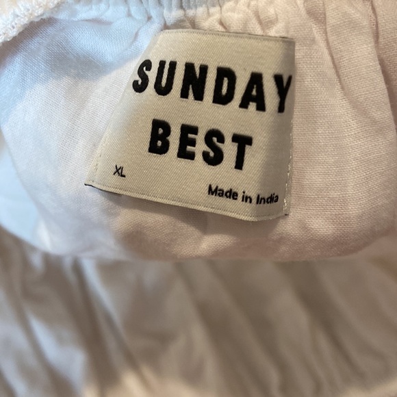 Sunday Best Aritzia Smocked White Cropped Blouse - Picture 4 of 5